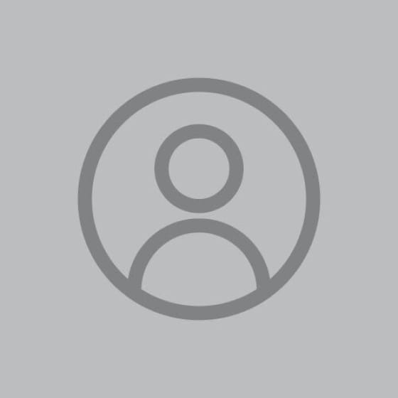 Marcador de posición para Joselle Martinez de 328739b79d09